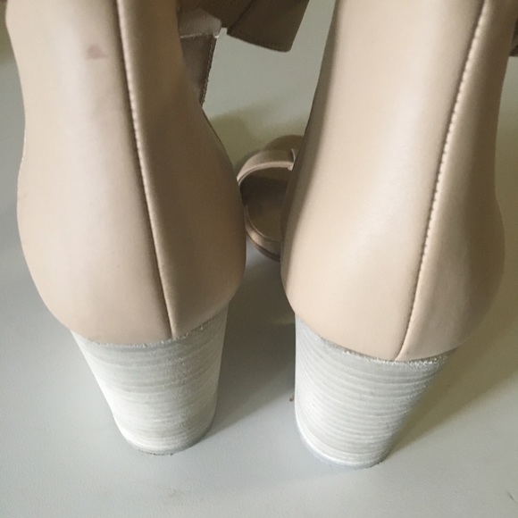 Vince Heels - Picture 3 of 5